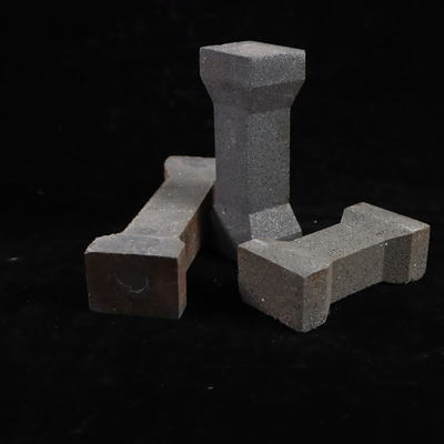 Brick Shape Kiln Posts with Apparent Porosity of 7-8% and Durable SILICON CARBIDE