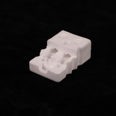 9.6 Dielectric Constant Aluminum Oxide Ceramic with 9 Mohs Hardness and 8.9 X 10-6/K Thermal Expansion