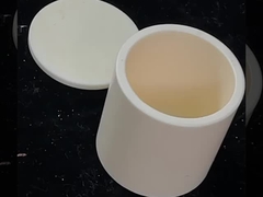 300MPA 3.75g/Cm3 Alumina Ceramic Crucible With Lid
